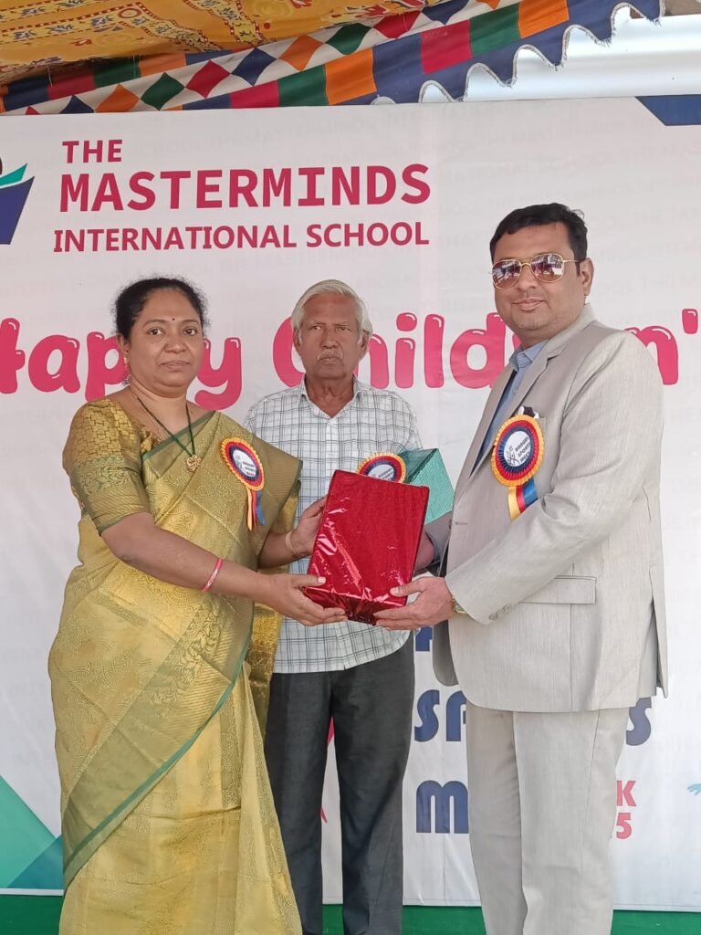 award-04
